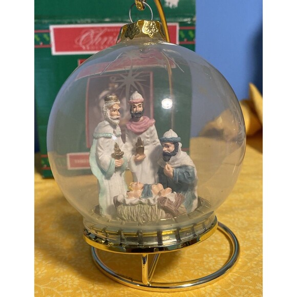 House of Lloyd-Christmas Around the World-3 Kings Ornament with Stand-Glass 1994 - Picture 2 of 5